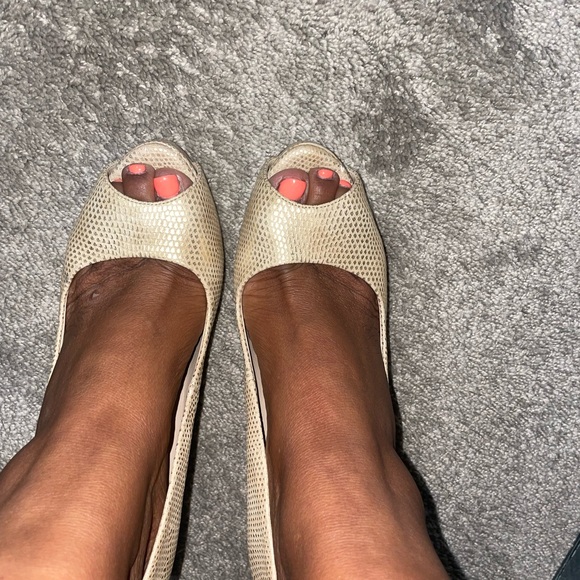 COPY - GUESS Snake Skin Print Peep Toe Stiletto Heel - Picture 9 of 10